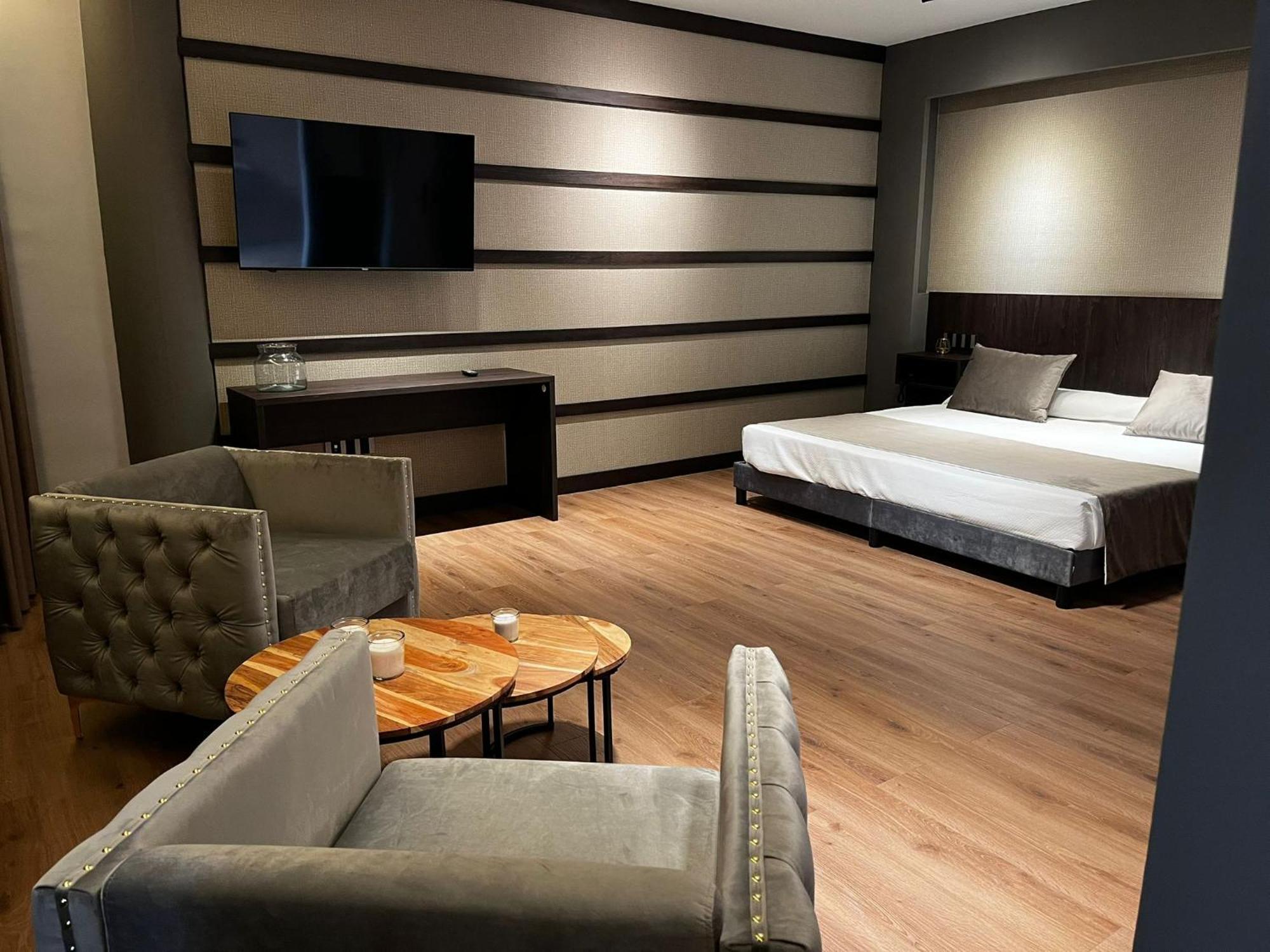 Hotel Reyes Ziries Альболоте Екстер'єр фото