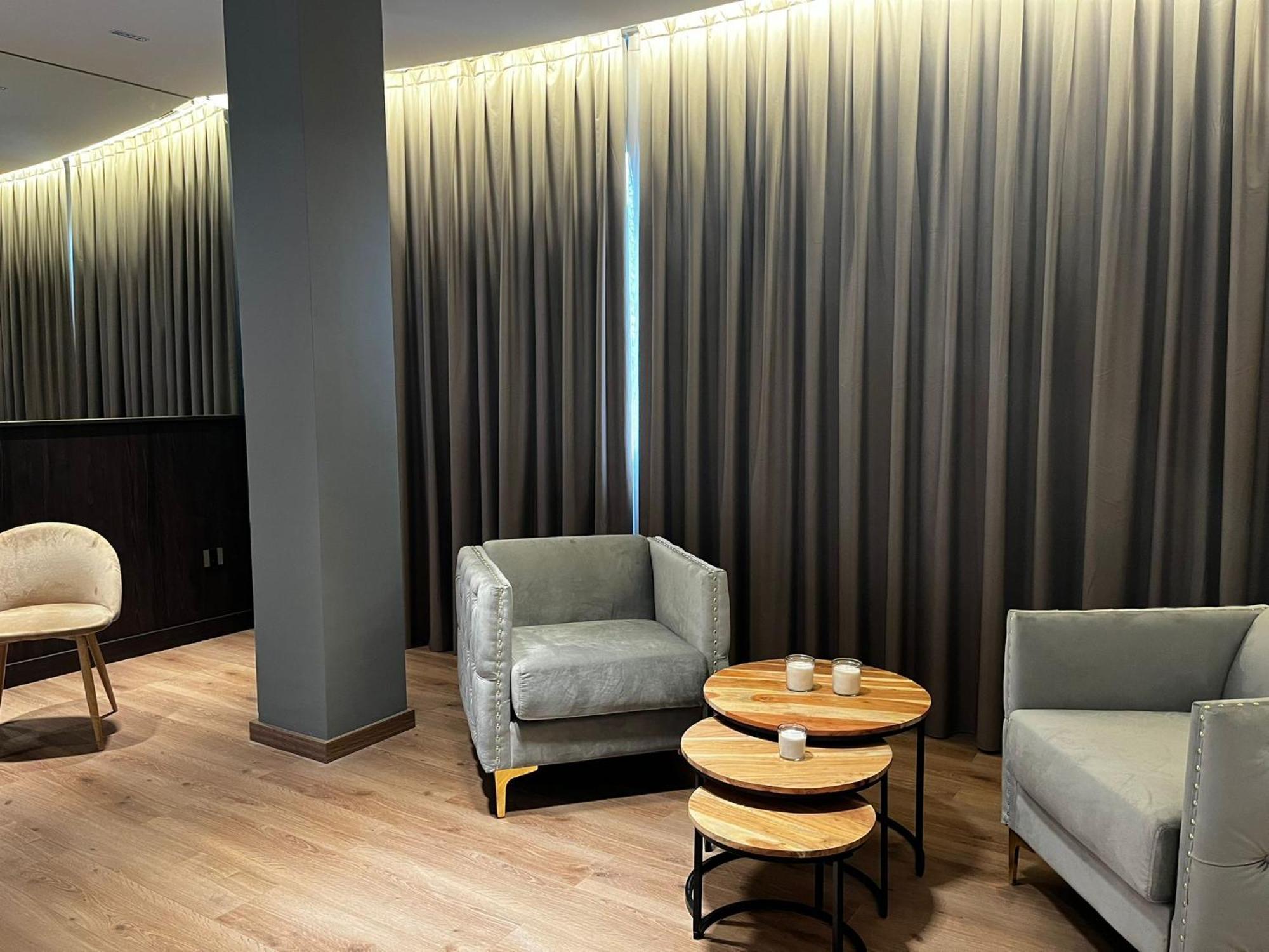 Hotel Reyes Ziries Альболоте Екстер'єр фото
