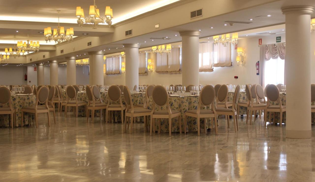 Hotel Reyes Ziries Альболоте Екстер'єр фото
